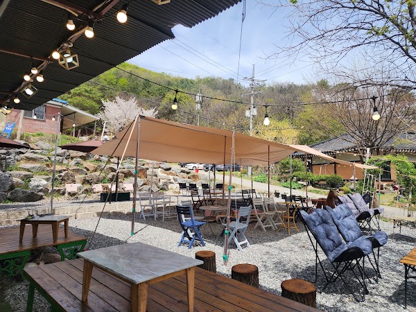 커피먹고가세 Cafe