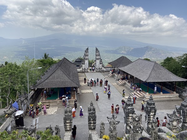 Penataran Agung Lempuyang Temple 4