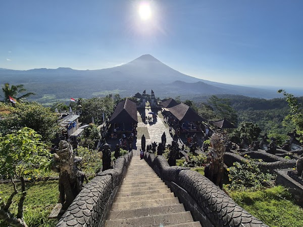 Penataran Agung Lempuyang Temple 3