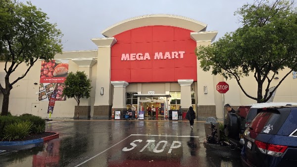 MEGA MART