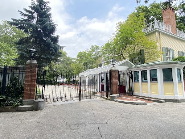 Gracie Mansion Conservancy 3