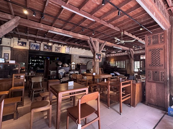 สวนไซทองไส้กรอก (ไส้อั่ว) เผาเตาดิน 1988 — Suan Sai Thong Clay Oven Sausage