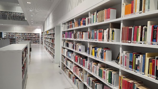 City Library at the Mailänder Platz 2