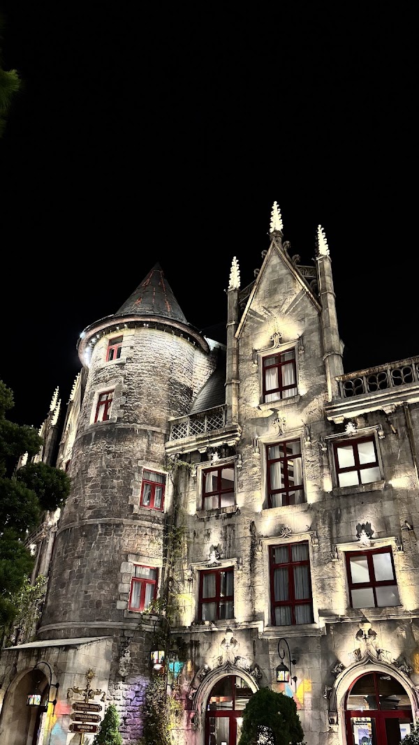 French Village Ba Na Hills Viewpoint 2