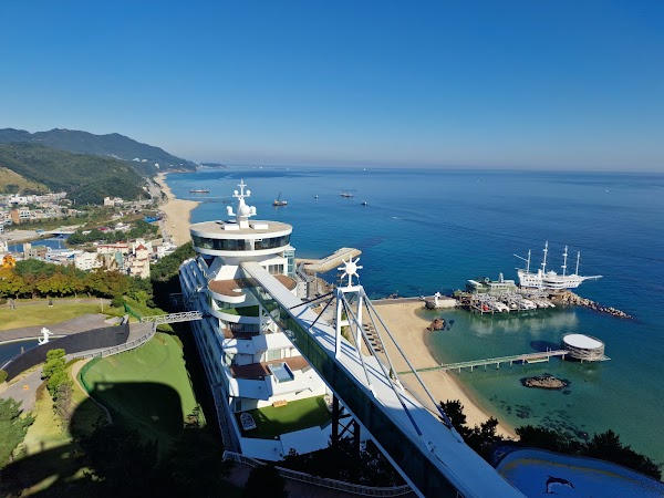Sun Cruise Hotel