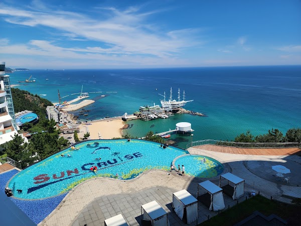 Sun Cruise Hotel 4