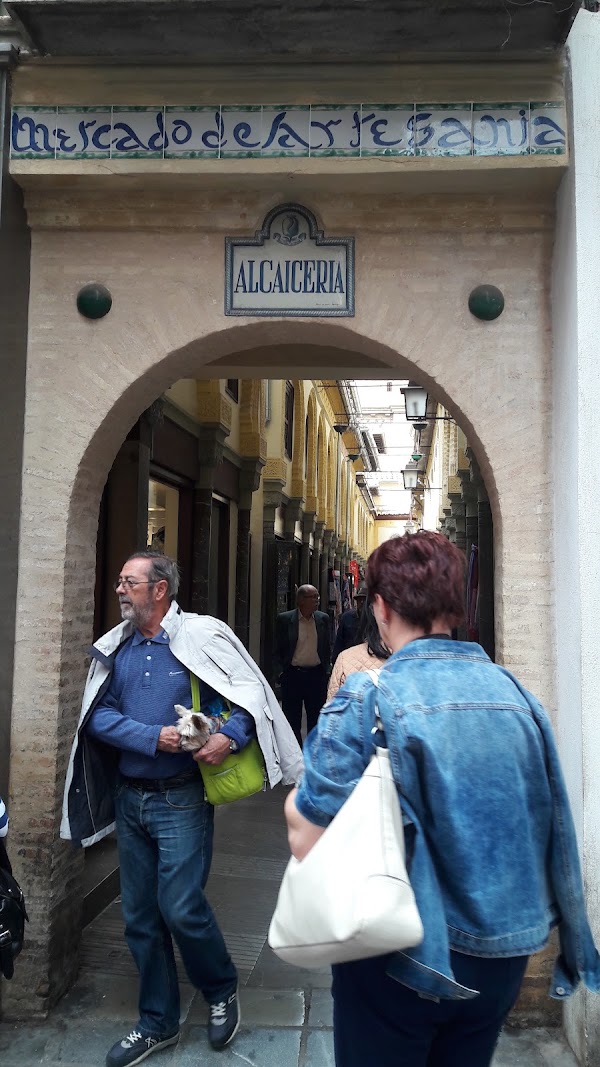 Calle Alcaiceria 4
