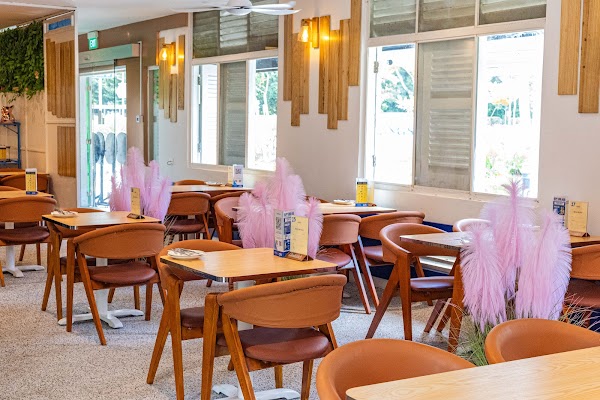 YOUNGS Restaurant & Bar