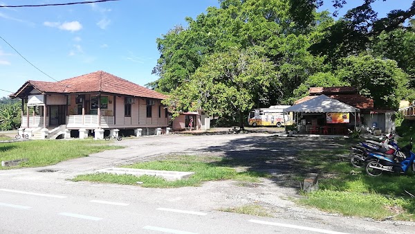 Galeri Seni dan Sejarah Kuala Kubu Bharu 3