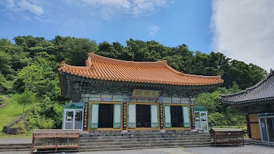 Gwaneumsa Temple Jeju 1