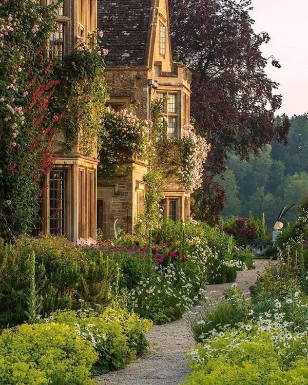 Asthall Manor