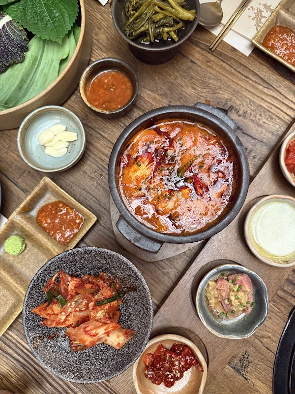 Whuchu Korean Dining Restaurant | UE Square 3