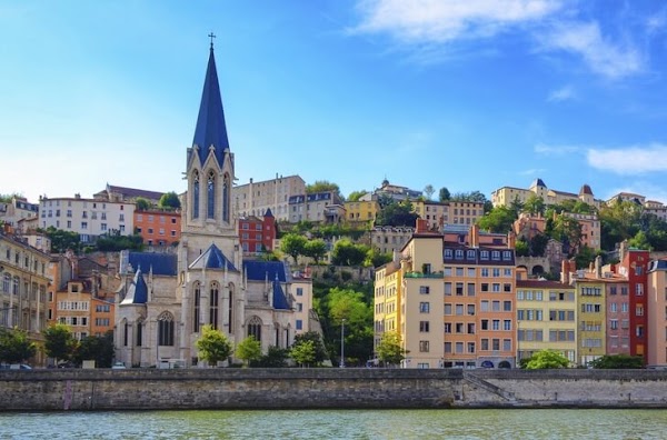 Lyon 5