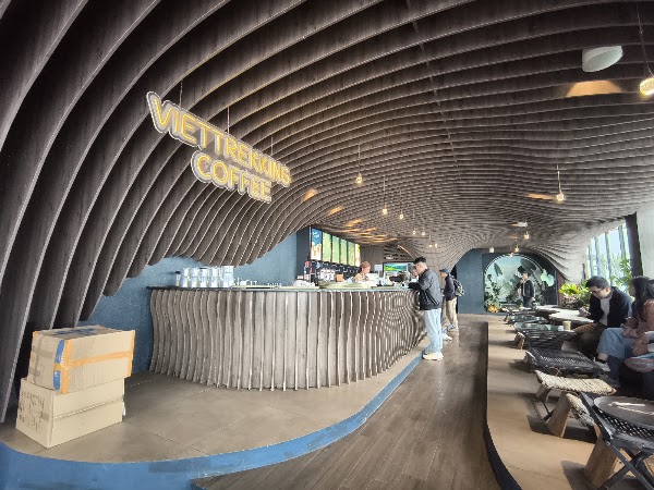 Viettrekking Coffee & Restaurant 3