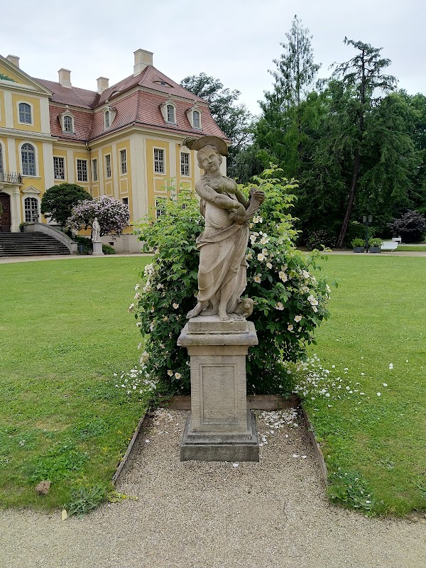 Rammenau Castle 4