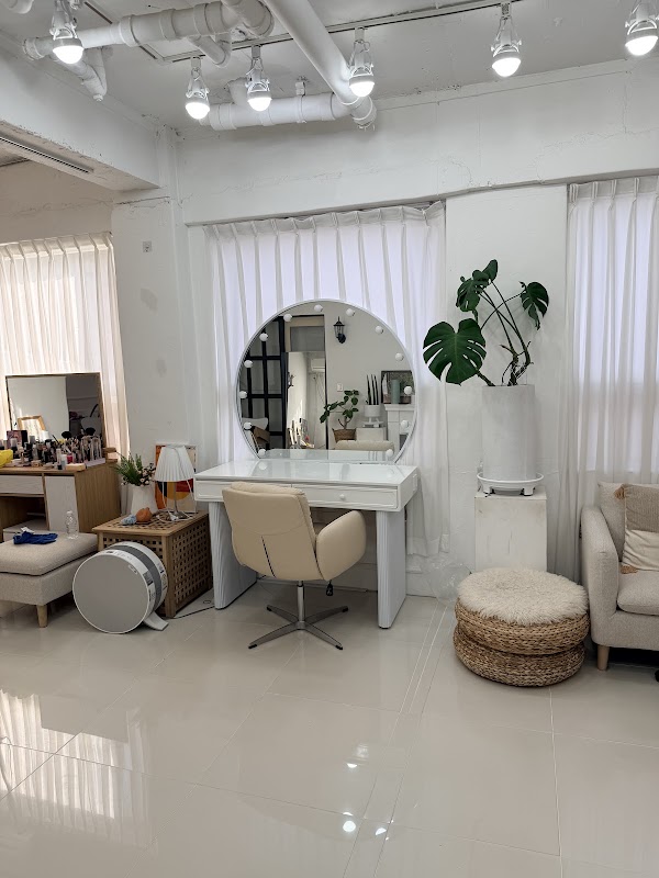 Meime Color & Beauty