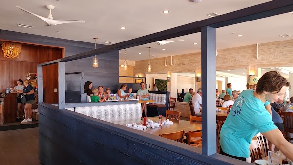 Islander 71 Fish House and Raw Bar