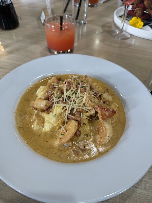 Bungalow 10 Dining 2
