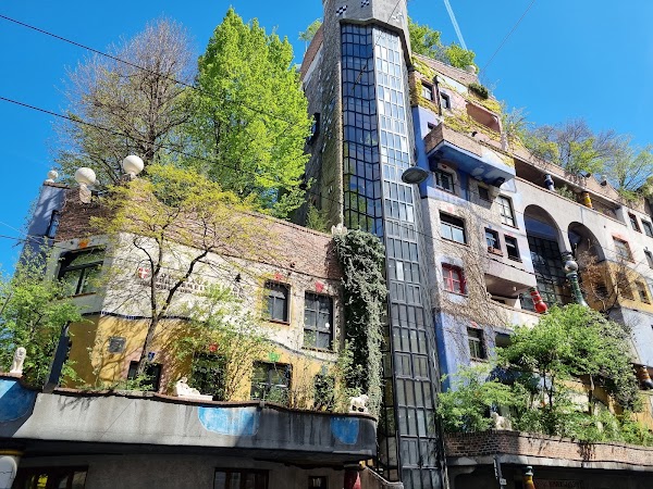 Hundertwasser Village 4