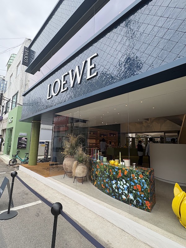 LOEWE Perfumes Seongsu Flagship Store 1