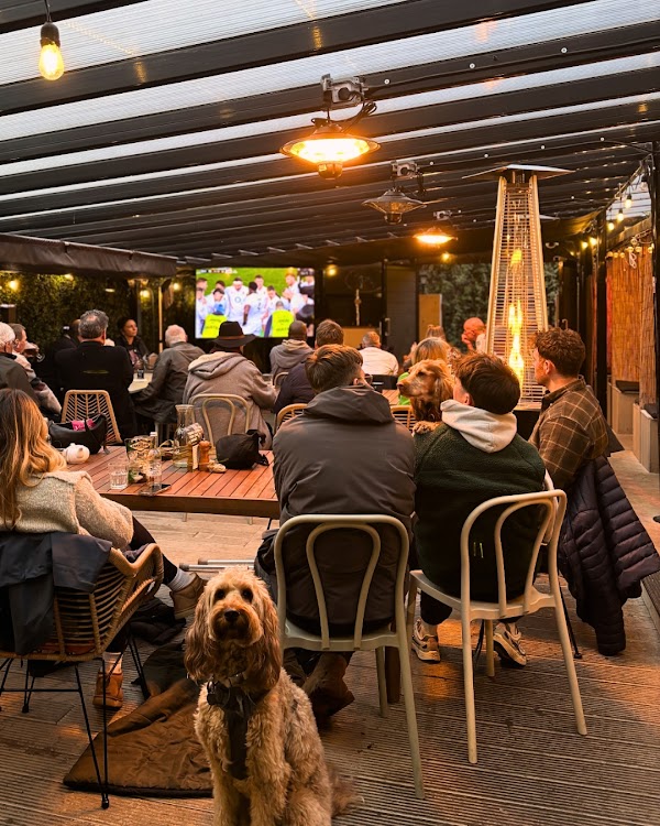 The Greyhound Kew