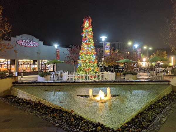 Lytton Plaza 5