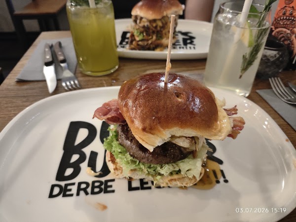 Dulf's Burger 4