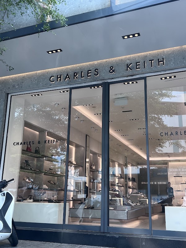 CHARLES & KEITH Le Duan 1