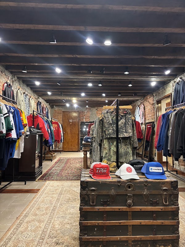 Goodbye Folk Vintage Boutique 2