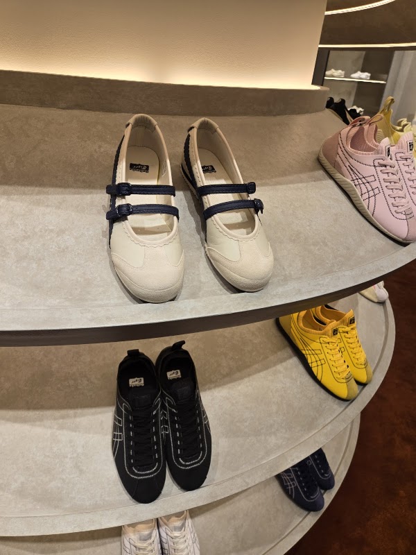 Onitsuka Tiger Shinjuku 3