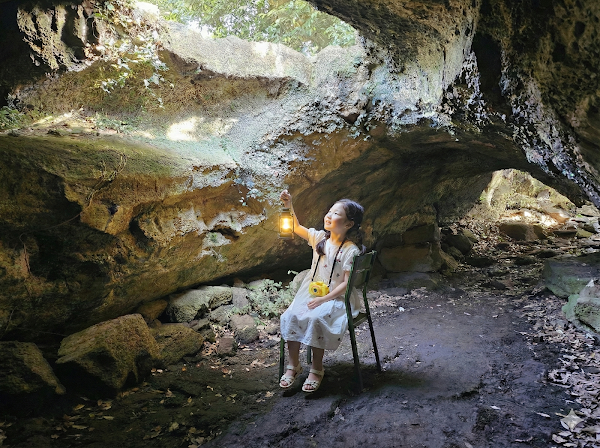 BEECAVE(비케이브) Jeju Cave Cafe 3