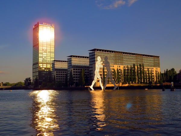 Molecule Man 4