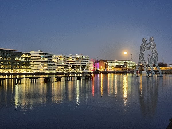 Molecule Man 3