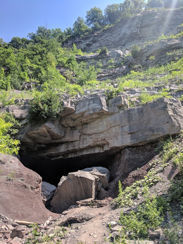 Devil's Hole State Park