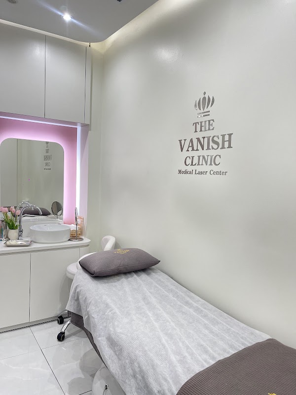 The vanish clinic Esplanade ratchada 3 floor 1
