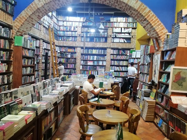 Ábaco Libros y Café 2