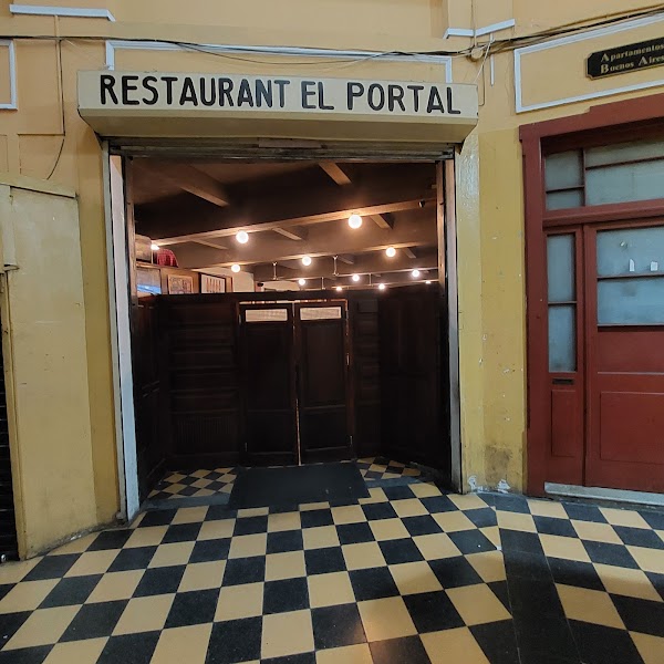 El Portal Bar and Restaurant 1