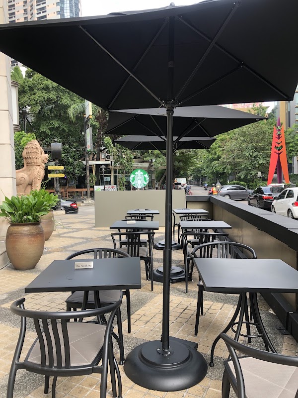 Starbucks at The Davis Sukhumvit 24
