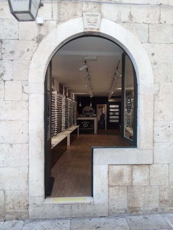 Optika Anda - Old Town