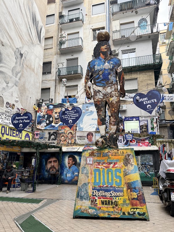 Largo Maradona 3
