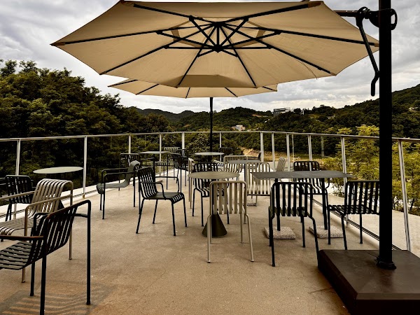 CONCRETEWALL café 1