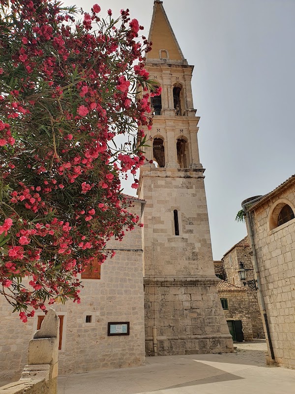 Stari Grad 2