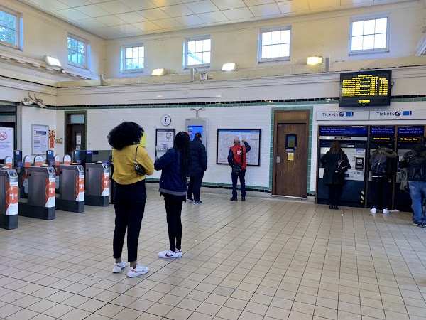 Edgware 2