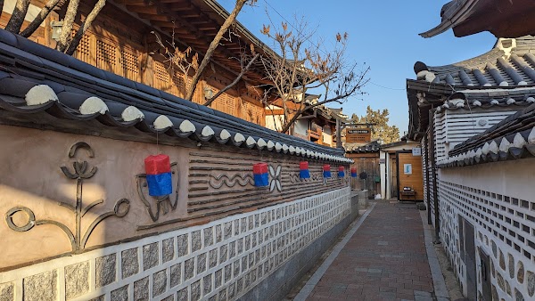 Bukchon Traditional Crafts Center 5