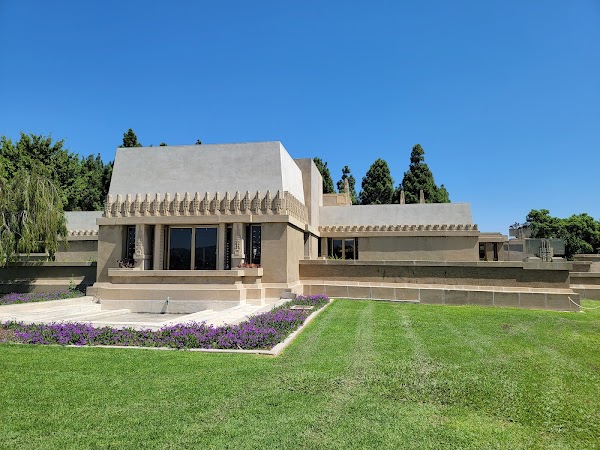 Hollyhock House 1