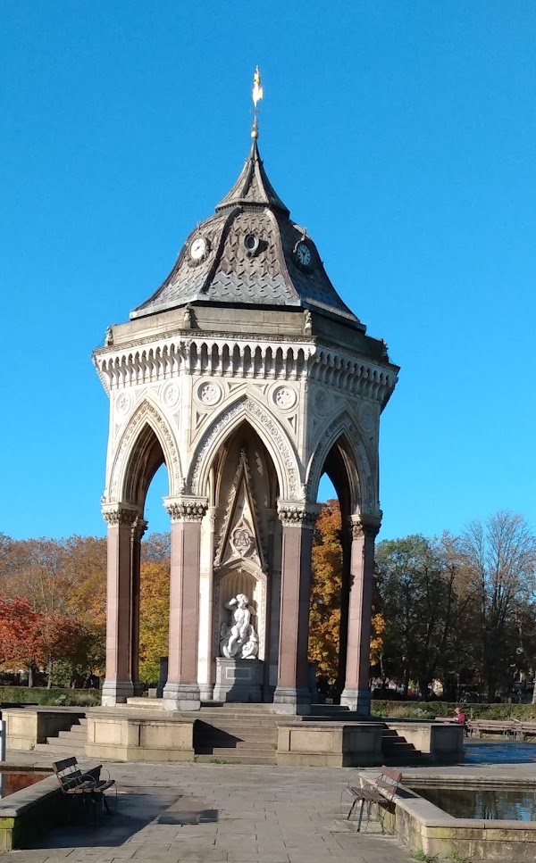 Victoria Park Chinese Pagoda 5