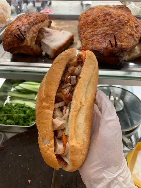 Bánh Mì Yên Chí 5