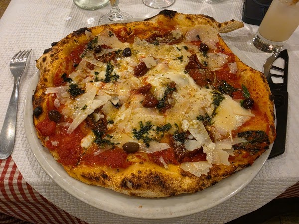 Pizzeria La Bonne Mère MARSEILLE 4