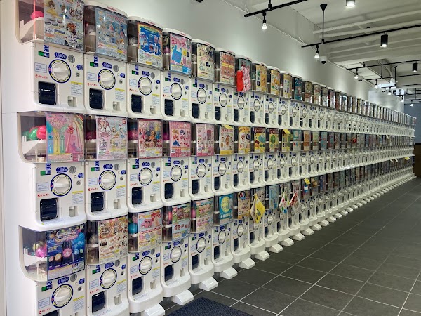 Gacha-Dokoro 4