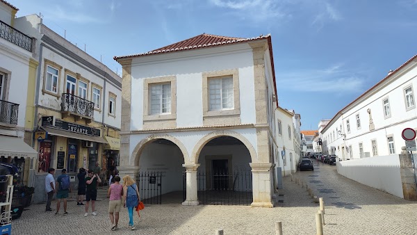 Plaza Infante Dom Henrique 3